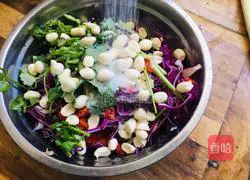 Illustration of how to make cold purple cabbage 7