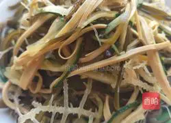 Illustration of how to make cold dishes 16