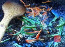 Illustration of how to make stir-fried yam shreds 5