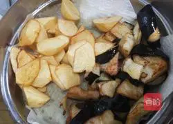 Illustration of how to make Di Sanxian 6