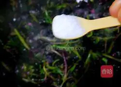 Illustration of how to make garlic amaranth 9