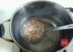 Malantou mix Illustration of how to make dried fragrant 3