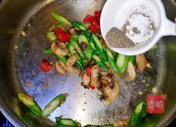 French asparagus Illustration of how to make fried mushrooms 11