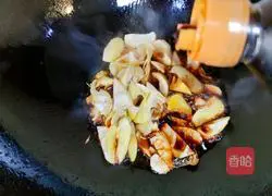 How to stir-fry spring bamboo shoots with shepherd's purse Illustration 9