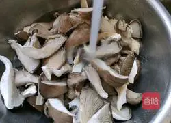 Illustration of how to make fried oyster mushrooms 2