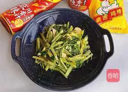 Illustration of stir-fried water spinach 8