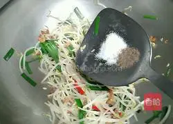 Illustration of how to make sea rice and mung bean sprouts 6