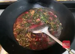 Illustration of how to make garlic shrimp skin and red amaranth 14