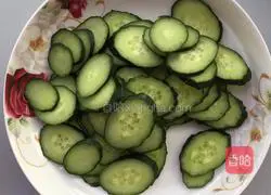 Illustration of how to make yuba, fungus and cucumber 6