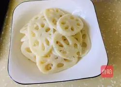 Illustration of how to make garlic and lotus root slices 3