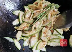 Illustration of how to make Yunnan melon with oyster sauce 4