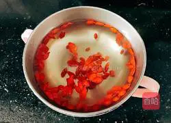 Illustration of how to make flowers in clusters 7