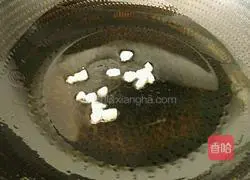 Illustration of how to stir-fry sweet potato leaves 4