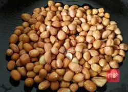 Spinach Illustration of how to mix peanuts 1