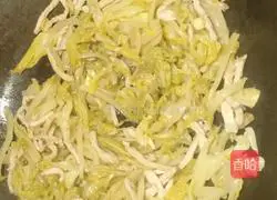 Illustration of how to make sauerkraut and shredded potatoes 7