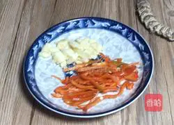 Illustration of how to make cucumber and shredded potatoes 3