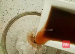 Appetizing Sweet and Sour Cucumber Recipe Illustration 3