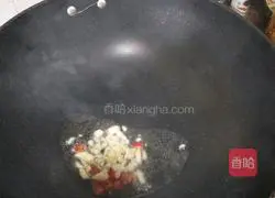 Illustration of how to make garlic watercress 5