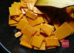 Illustration of how to make vegetarian fried pumpkin 5