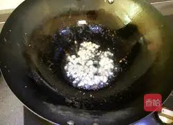 Illustration of how to make spicy kelp shreds 6