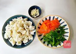 Fried cauliflower with green peppers Practice illustration 2