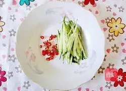 Illustration of how to make cold rice noodles 3