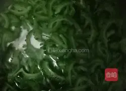 Illustration of how to make cold bitter melon 4