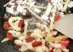 Illustration of how to make dried lotus root strips 8