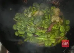 Illustration of how to make braised beans in oil 5