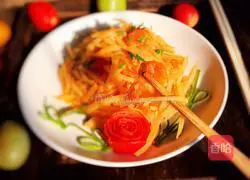 Illustration of how to make tomato-fried shredded potatoes 21