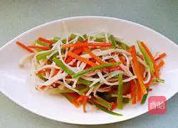 Illustration of how to make cold celery and enoki mushrooms 5