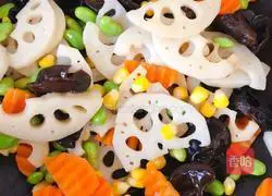 Illustration of how to make stir-fried lotus pond 8