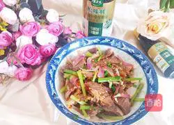 Illustration of how to make beef with onions 15