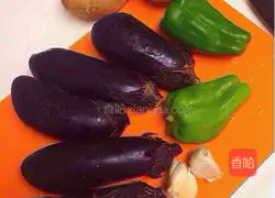 Illustration of how to make three delicacies from the Northeast 1 