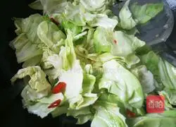 Illustration of how to make stir-fried cabbage 7