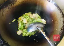 Illustration of how to make stir-fried cabbage 6