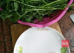 Illustration of how to make garlic watercress 2