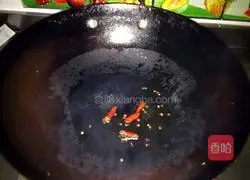 Illustration of how to make cold celery 4