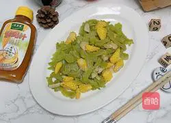 Corn Illustration of how to make stir-fried bitter melon with bamboo shoots 12