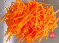 Enoki mushrooms mixed with dried tofu and carrots Illustration of how to make silk 11