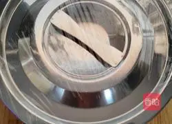 Illustration of how to make pickled pepper chicken feet 8