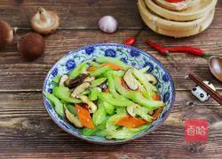 Illustration of how to make fried celery and mushrooms 8