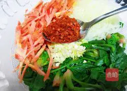 Illustration of how to make cold spinach vermicelli 6