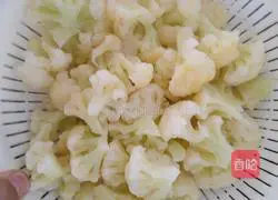 Illustration of how to make cold cauliflower 3