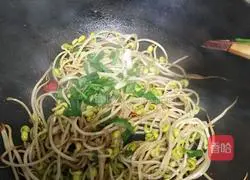 Illustration of how to make spicy bean sprouts 11