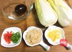 Cantonese style - Illustration of how to make baby vegetables in soup 1