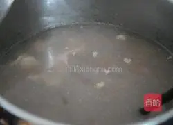 Illustration of how to make beef mixed with coriander 6