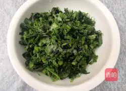 How to make garlic lettuce leaves Illustration 4