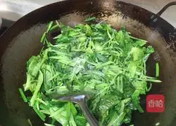 Illustration of how to cook lettuce and leeks 5