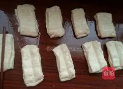 Illustration of how to make fried dough sticks 3